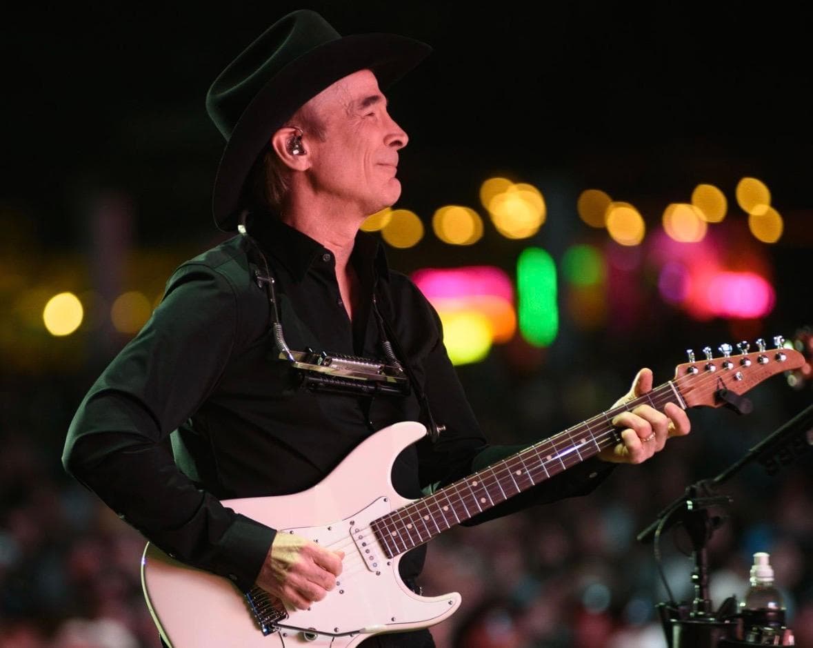 CLINT BLACK